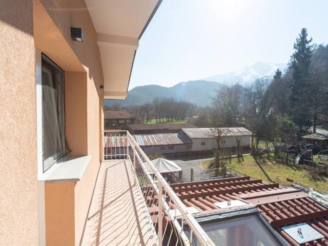 Villa Indipendente in vendita a Tetti Gigutin Sottani, Piemonte