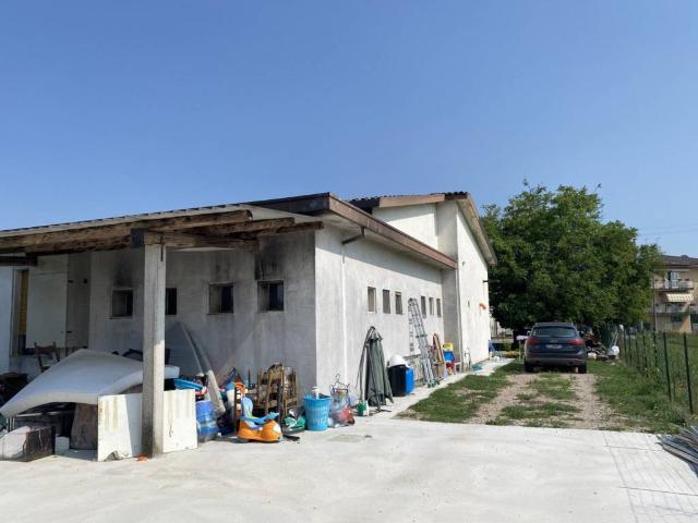 Villa Indipendente in vendita a Bovolenta, Veneto