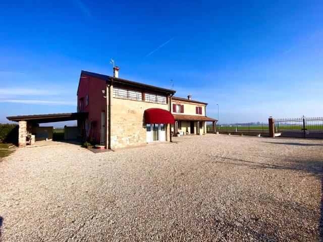 Villa Indipendente in vendita a Bovolone, Veneto