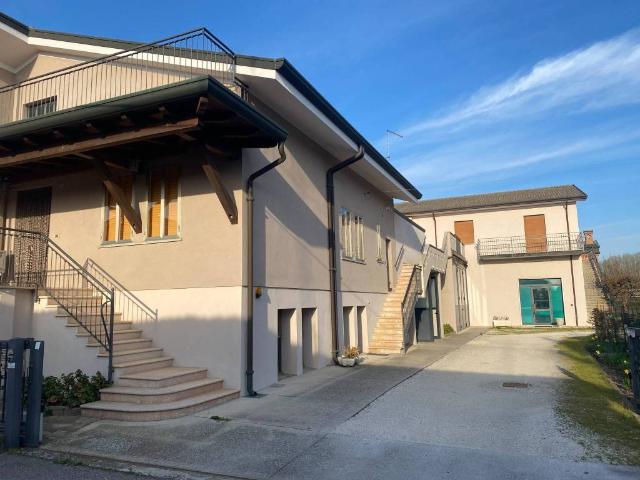Villa Indipendente in vendita a Bovolone, Veneto