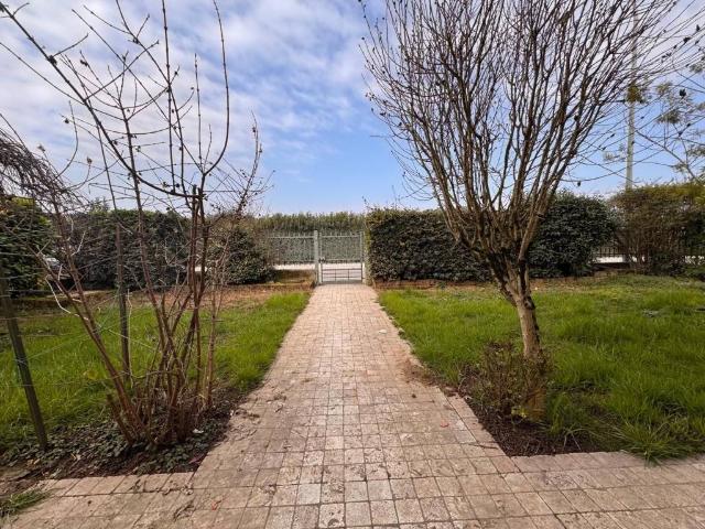 Villa Indipendente in vendita a Villafontana di Bovolone, Bovolone