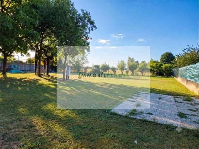 Villa Indipendente in vendita a Bovolone, Veneto