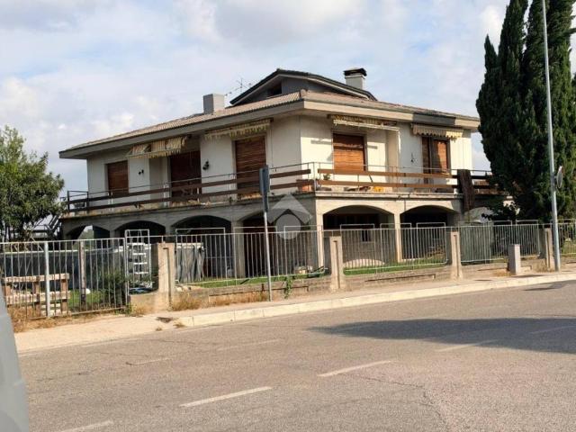 Villa Indipendente in vendita a Crosare, Bovolone