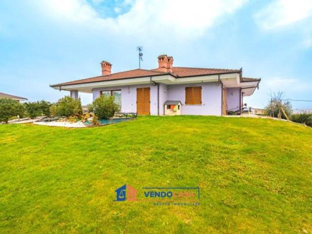 Villa Indipendente in vendita a Borgonuovo, Piemonte