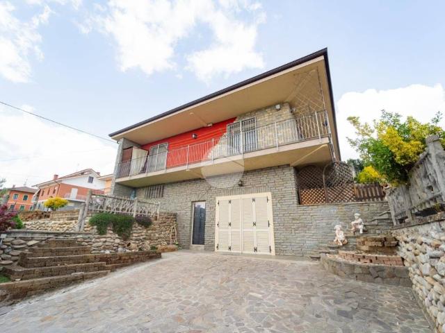 Villa Indipendente in vendita a Piemonte, Cuneo