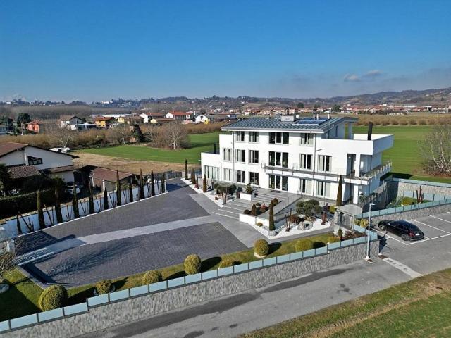 Villa Indipendente in vendita a Piemonte, Cuneo