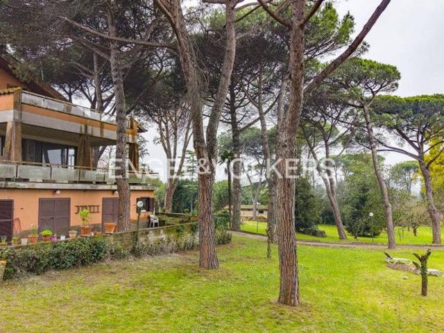 Villa Indipendente in vendita a Roma Capitale, Lazio