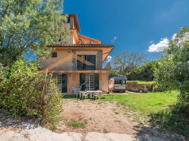 Villa Indipendente in vendita a Roma Capitale, Lazio
