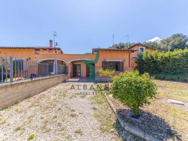 Villa Indipendente in vendita a Roma Capitale, Lazio