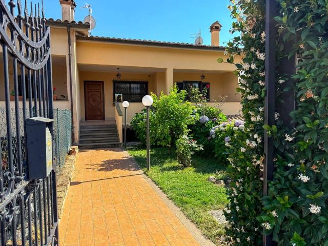 Villa Indipendente in vendita a Roma Capitale, Lazio