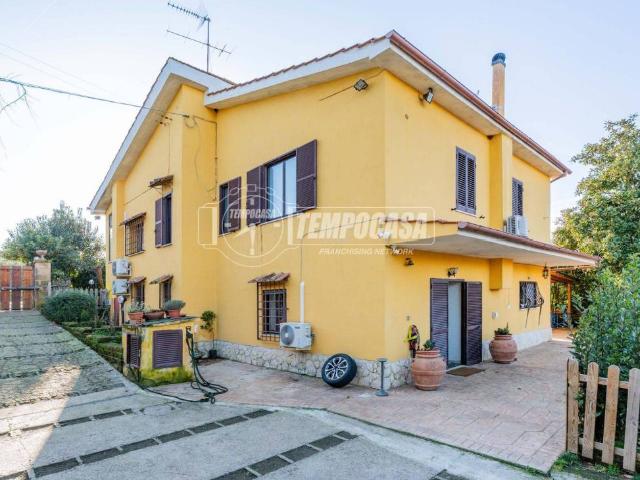 Villa Indipendente in vendita a Roma Capitale, Lazio