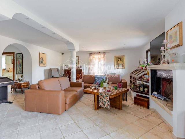 Villa Indipendente in vendita a Roma Capitale, Lazio