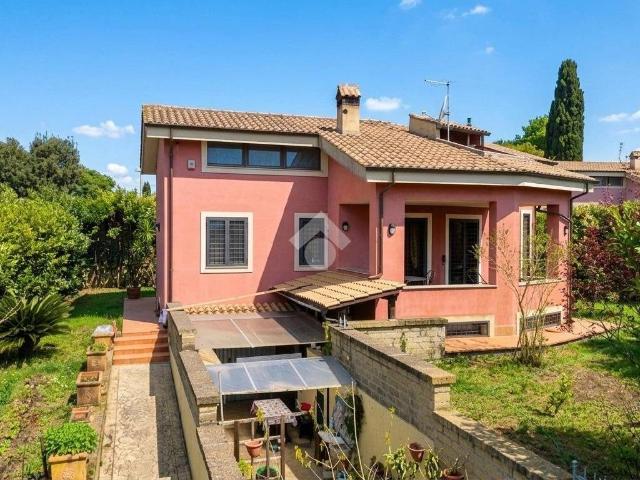 Villa Indipendente in vendita a Roma Capitale, Lazio