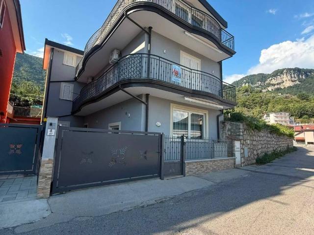 Villa Indipendente in vendita a Bracigliano, Campania