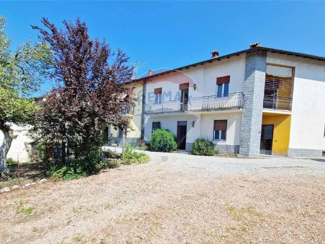 Villa Indipendente in vendita a Bregano, Lombardia