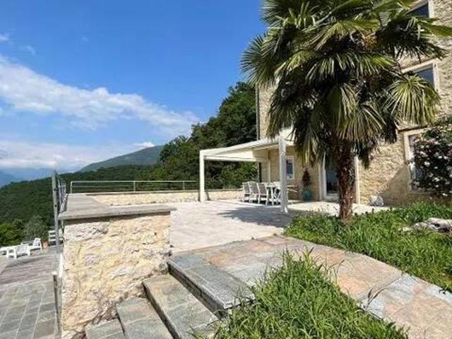 Villa Indipendente in vendita a Breganze, Veneto