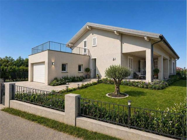 Villa Indipendente in vendita a Menegardo, Bregnano