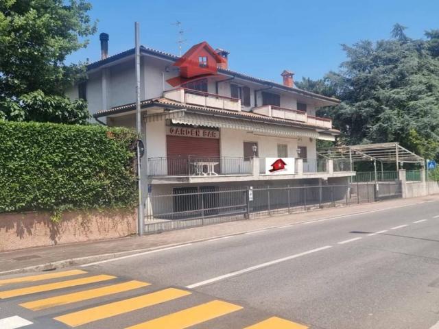 Villa Indipendente in vendita a Brembate, Lombardia