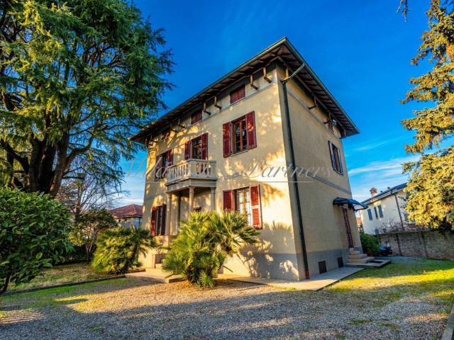 Villa Indipendente in vendita a Brembate, Lombardia