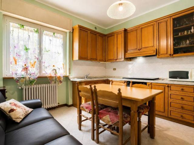 Villa Indipendente in vendita a Brembate Di Sopra, Lombardia
