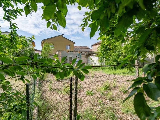 Villa Indipendente in vendita a Brembio, Lombardia