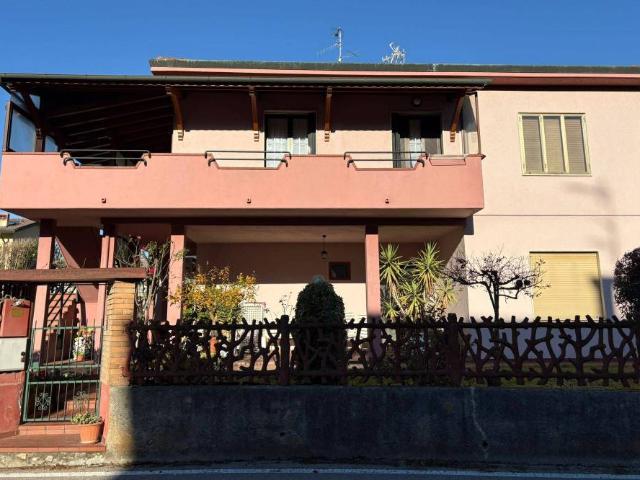 Villa Indipendente in vendita a Brendola, Veneto