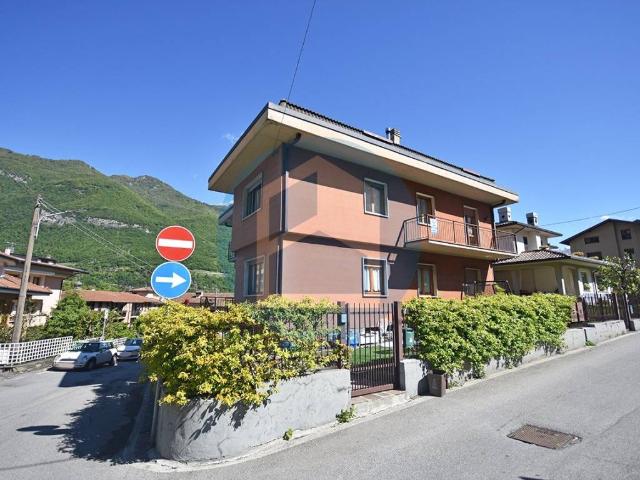 Villa Indipendente in vendita a Campogrande, Breno