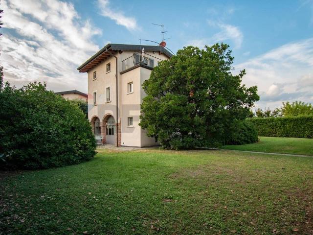 Villa Indipendente in vendita a Zona Ovest, Brescia
