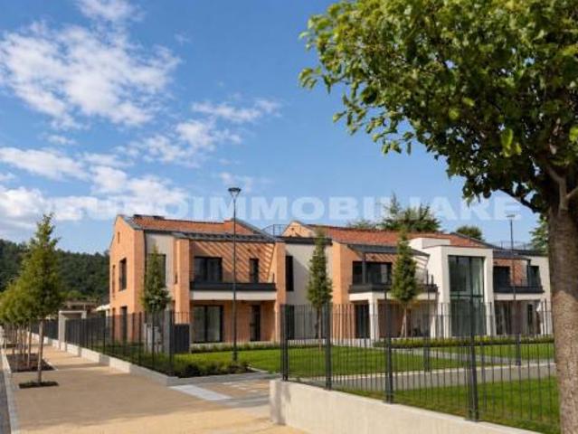 Villa Indipendente in vendita a Zona Nord, Brescia