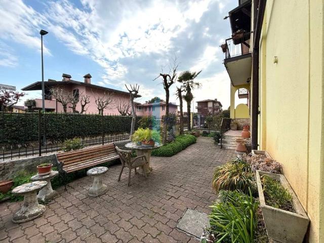 Villa Indipendente in vendita a Zona Est, Brescia