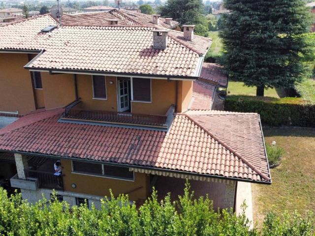 Villa Indipendente in vendita a Zona Est, Brescia