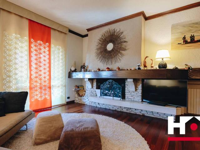 Villa Indipendente in vendita a Zona Est, Brescia