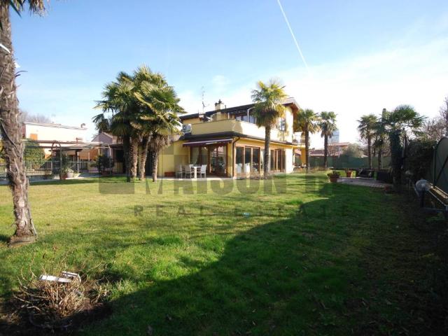 Villa Indipendente in vendita a Zona Sud, Brescia