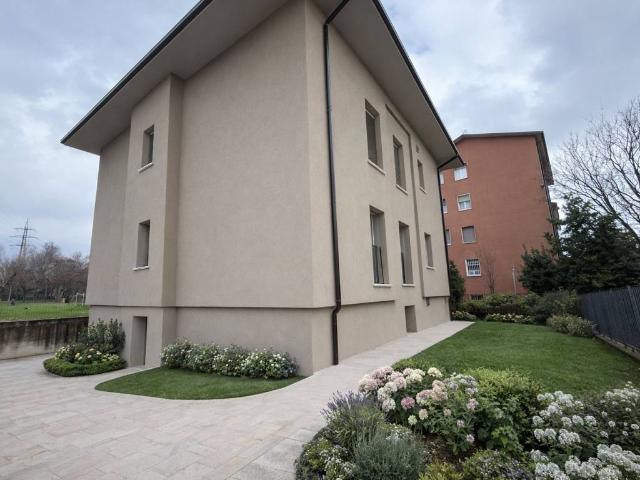 Villa Indipendente in vendita a Zona Nord, Brescia