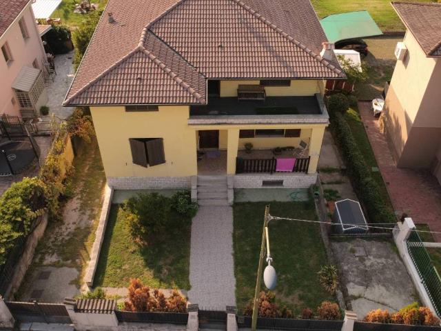 Villa Indipendente in vendita a Garza, San Zeno Naviglio