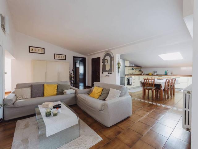 Villa Indipendente in vendita a Zona Nord, Brescia