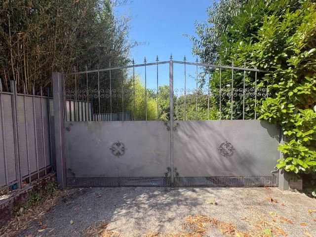 Villa Indipendente in vendita a Zona Est, Brescia