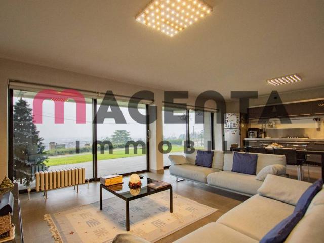 Villa Indipendente in vendita a Zona Centro, Brescia