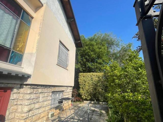 Villa Indipendente in vendita a Zona Est, Brescia