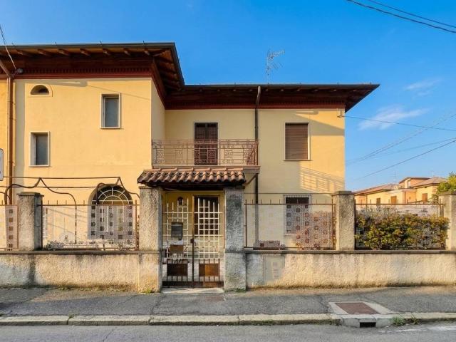 Villa Indipendente in vendita a Zona Ovest, Brescia