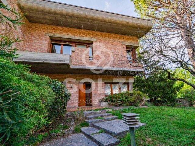 Villa Indipendente in vendita a Zona Nord, Brescia