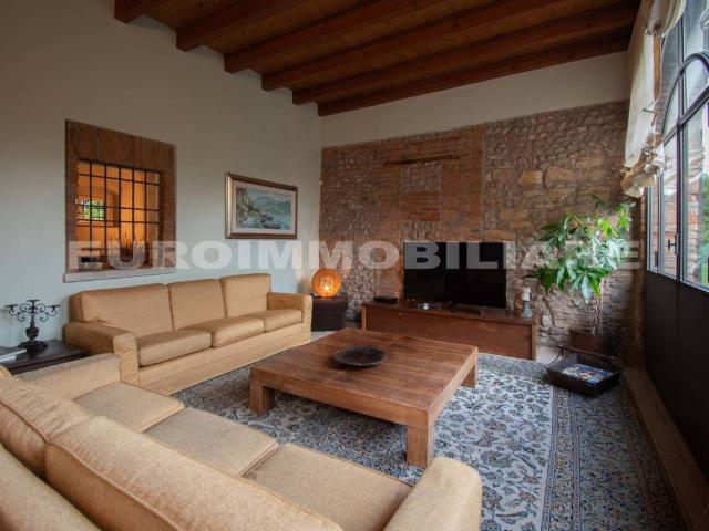 Villa Indipendente in vendita a Zona Ovest, Brescia