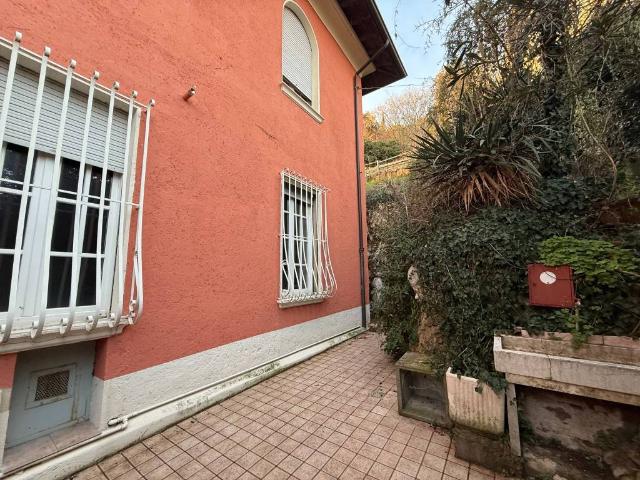 Villa Indipendente in vendita a Zona Est, Brescia