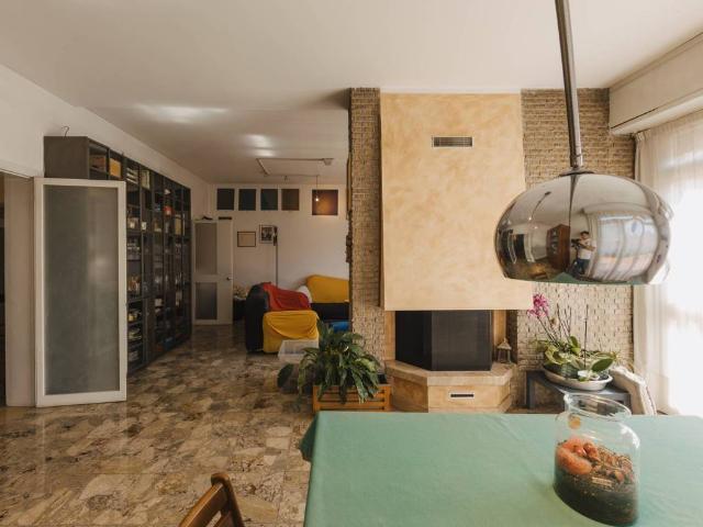 Villa Indipendente in vendita a Zona Centro, Brescia