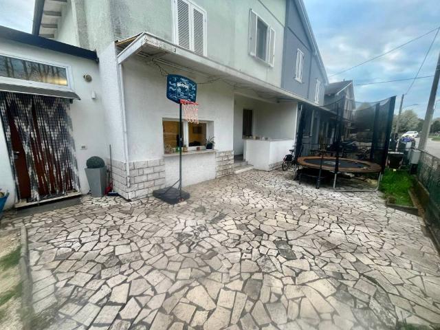 Villa Indipendente in vendita a Zona Ovest, Brescia