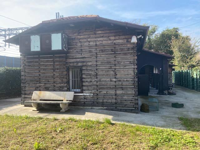 Villa Indipendente in vendita a Zona Centro, Brescia