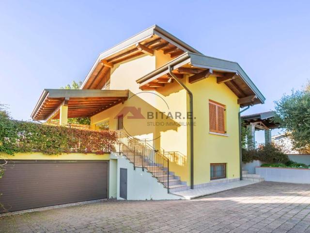 Villa Indipendente in vendita a Zona Sud, Brescia