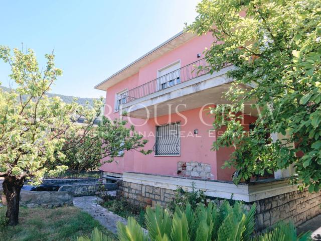 Villa Indipendente in vendita a Zona Centro, Brescia