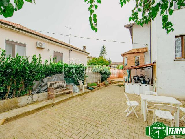 Villa Indipendente in vendita a Pinarolo Po, Lombardia