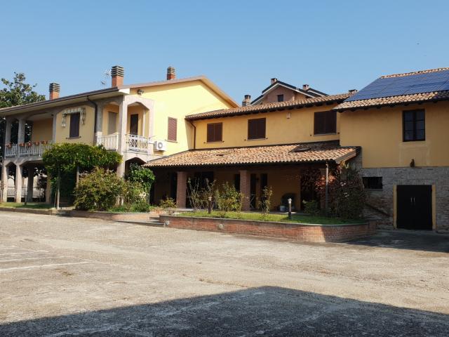 Villa Indipendente in vendita a Bressana Bottarone, Lombardia